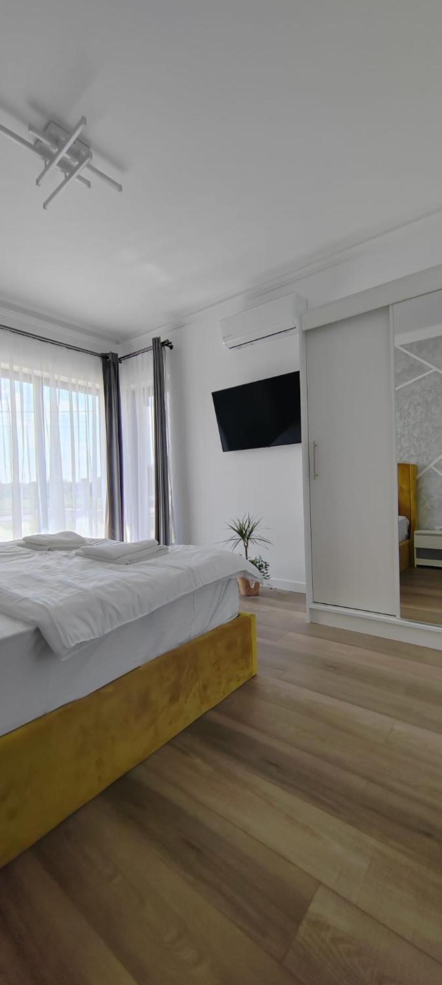 Casira Guesthouse Sînmartin Zewnętrze zdjęcie