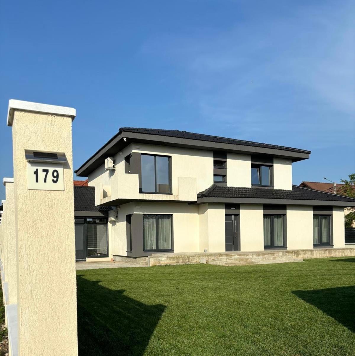 Casira Guesthouse Sînmartin Zewnętrze zdjęcie