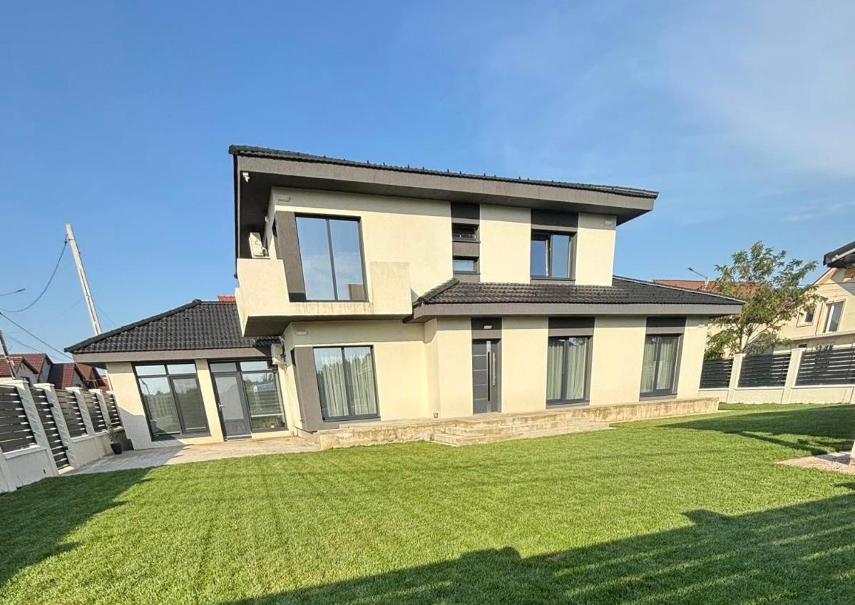 Casira Guesthouse Sînmartin Zewnętrze zdjęcie